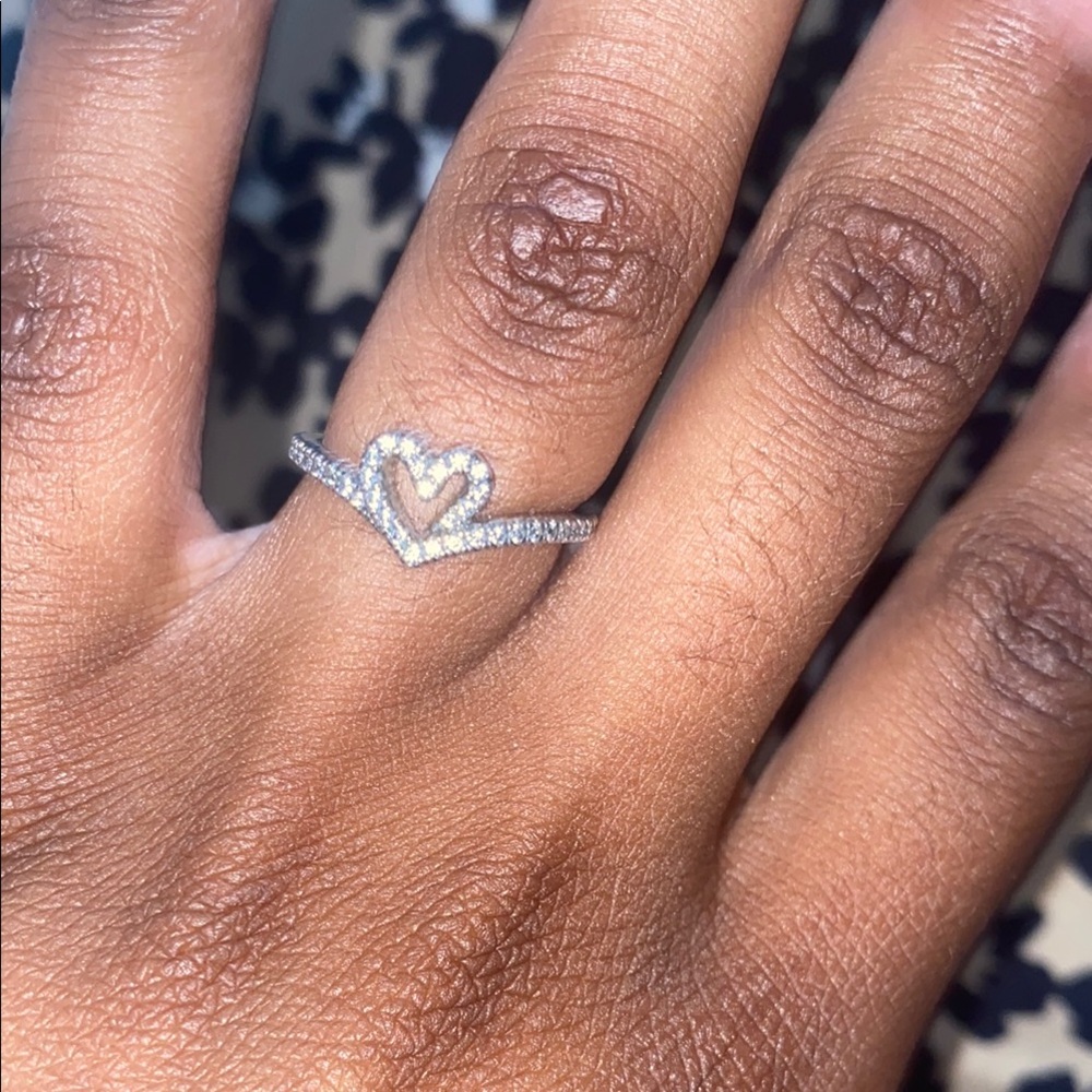 Pandora Elegant Silver Heart Ring - Picture 2 of 2